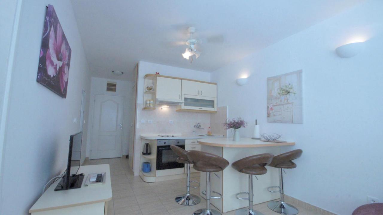 Bliss Apartments Budva Bagian luar foto