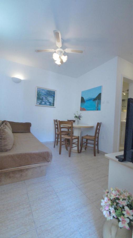 Bliss Apartments Budva Bagian luar foto